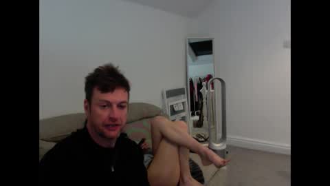 Snapshot of chacar123 chatting on April 6, 1:14 am 2Play and play2 online show from April 6, 1:14 am