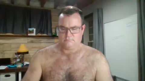 chadmichaell online show from March 13, 1:01 am