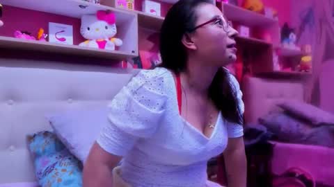 Snapshot of chakalita_hh chatting on May 26, 4:03 pm chakalita_hh online show from May 26, 4:03 pm