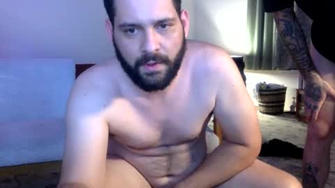 Snapshot of change340 chatting on December 8, 7:15 am TATS AND TANNED online show from December 8, 7:15 am