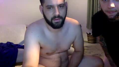 Snapshot of change340 chatting on December 12, 4:37 am TATS AND TANNED online show from December 12, 4:37 am