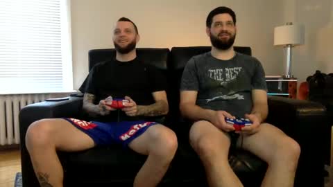 Snapshot of change340 chatting on January 8, 7:45 pm TATS AND TANNED online show from January 8, 7:45 pm