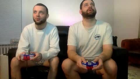 Snapshot of change340 chatting on January 31, 3:20 am TATS AND TANNED online show from January 31, 3:20 am