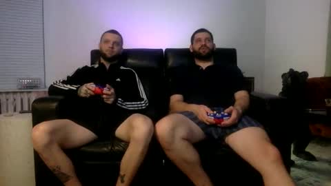 Snapshot of change340 chatting on February 3, 10:11 pm TATS AND TANNED online show from February 3, 10:11 pm