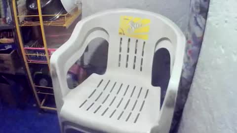 changoleonzote online show from April 6, 7:37 pm