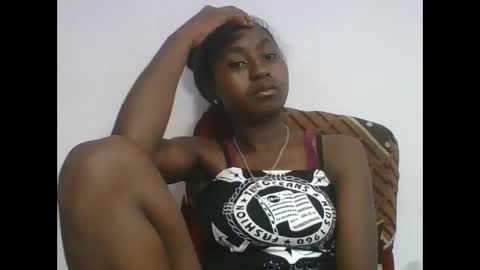 chantale483461 online show from April 10, 6:23 pm