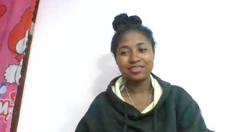Snapshot of chantale483461 chatting on June 30, 5:25 pm chantale483461 online show from June 30, 5:25 pm