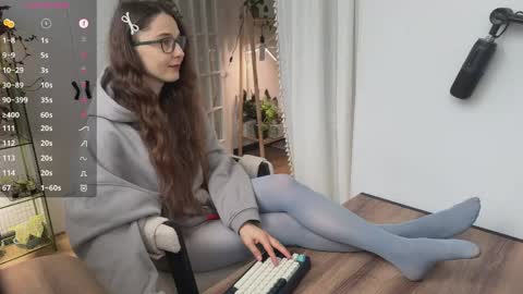 Liz online show from May 19, 9:04 am