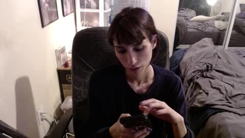 Snapshot of chaos_kat chatting on February 3, 6:40 am Chaos Kat online show from February 3, 6:40 am