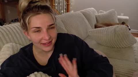 char  online show from February 20, 12:51 am