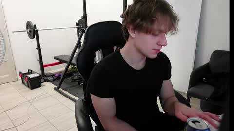 CHARLES DREAMS online show from December 14, 4:34 pm