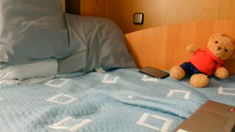 charlie_19ug online show from August 9, 7:46 am