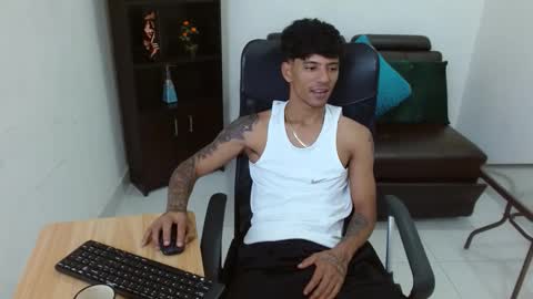 Charlie oconnor online show from December 19, 4:13 am