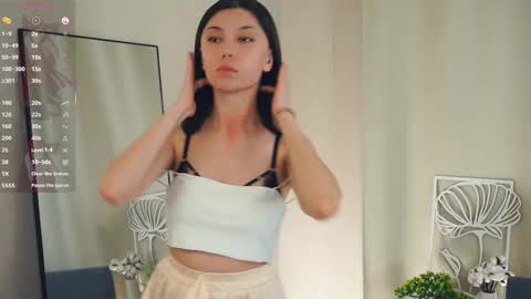 Yumi online show from March 13, 9:21 pm