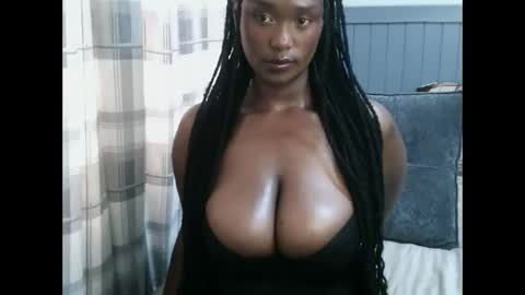 Snapshot of charllette chatting on May 8, 9:58 am charllette online show from May 8, 9:58 am