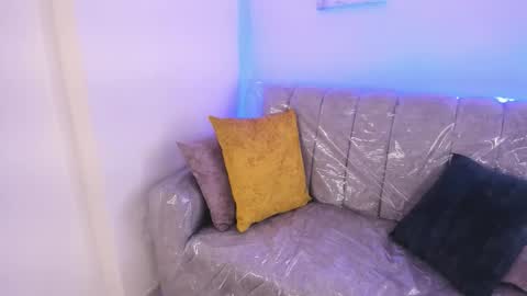    online show from February 11, 4:23 pm