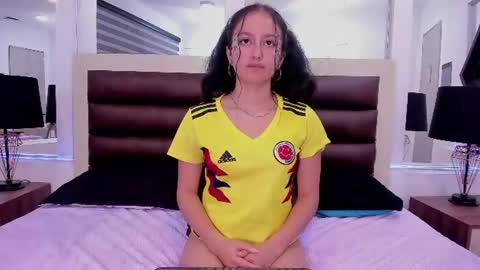 charlot  online show from June 11, 12:32 am
