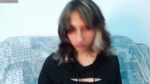 Snapshot of charlothe_dumont chatting on July 18, 2:43 pm charlothe_dumont online show from July 18, 2:43 pm