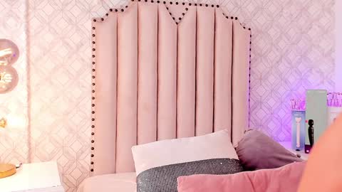   Charlotte  online show from January 18, 7:58 pm