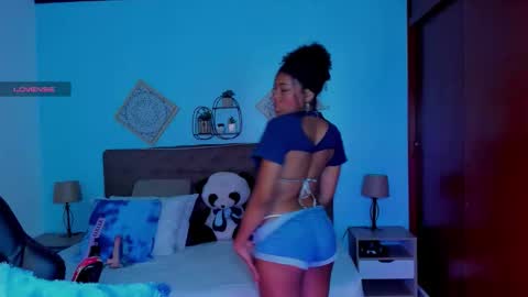 Charlotte  online show from March 3, 9:10 pm