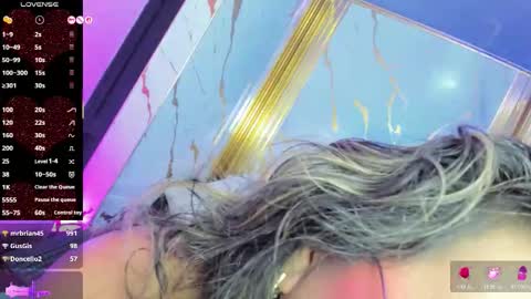 charlotte__milf online show from March 7, 9:06 am