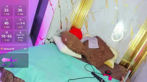 charlotte__milf online show from April 15, 10:10 pm