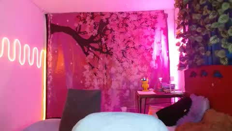 charlotte_morh_ online show from April 21, 2:51 am