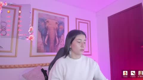 Snapshot of charlottee27_ chatting on July 10, 2:16 am Charlottee online show from July 10, 2:16 am