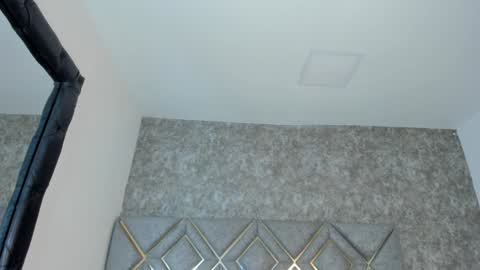 Charlotte  online show from December 13, 1:59 am