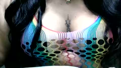 charlottequeen_21 online show from April 6, 2:51 pm