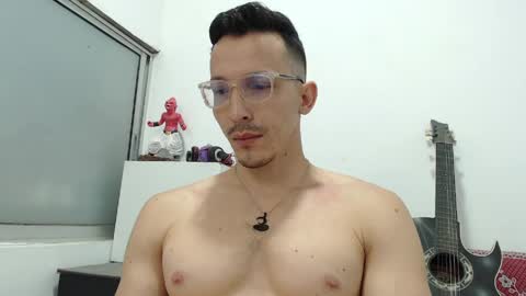   online show from April 9, 3:28 pm