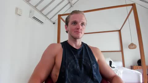 Snapshot of chasereed_ chatting on February 8, 3:54 am Chase Reed online show from February 8, 3:54 am