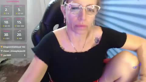 Snapshot of chayla_ruiz chatting on June 16, 11:18 pm CHAYLA VICTORIA RUIZ online show from June 16, 11:18 pm