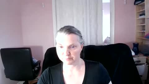 Snapshot of chealsiek chatting on June 10, 2:05 pm chealsiek online show from June 10, 2:05 pm