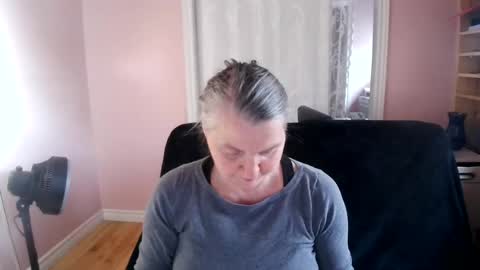 Snapshot of chealsiek chatting on June 15, 12:40 pm chealsiek online show from June 15, 12:40 pm