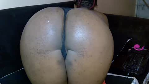 cheeky_charms online show from July 21, 6:43 pm