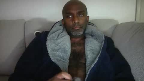 chenthu1979 online show from April 9, 11:26 am