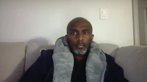 chenthu1979 online show from April 17, 11:13 am