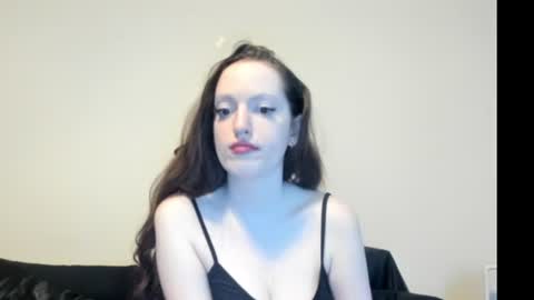 Mimi Marie online show from July 1, 1:45 pm