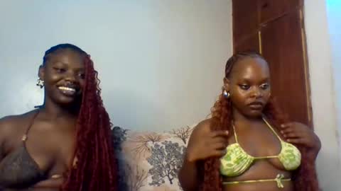 Fafa online show from April 6, 9:05 pm