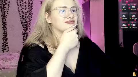 cherry_elfcat online show from June 26, 1:32 am