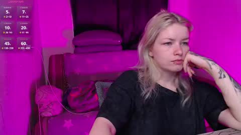 Snapshot of cherry_night666 chatting on July 6, 9:28 pm Morty online show from July 6, 9:28 pm