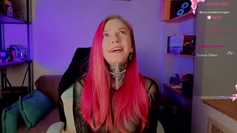 Roxy online show from October 4, 8:51 pm