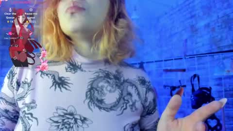     online show from September 16, 11:22 am