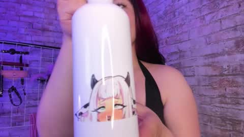     online show from November 8, 12:27 pm