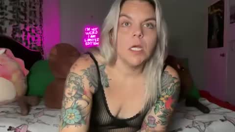 CherryBombBomb online show from July 22, 4:15 am