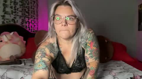 CherryBombBomb online show from July 24, 4:54 am