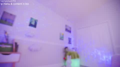 Cherry Crush  online show from February 16, 8:49 pm