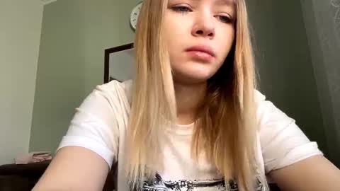 Lei online show from February 3, 8:19 am