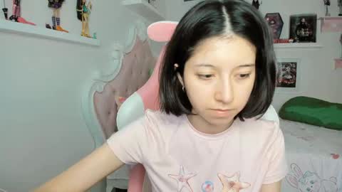 cherrycute666 online show from May 9, 12:27 am